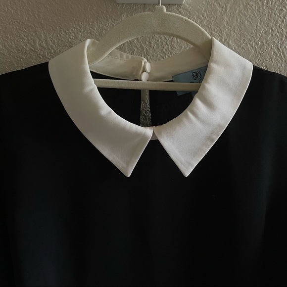 CECE Color Blocked Collared Blouse - Picture 6 of 7